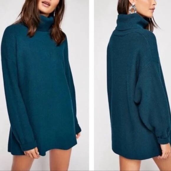 Free People Softly Structured Turtleneck Sweater Tunic in Turquoise size small - Picture 2 of 16
